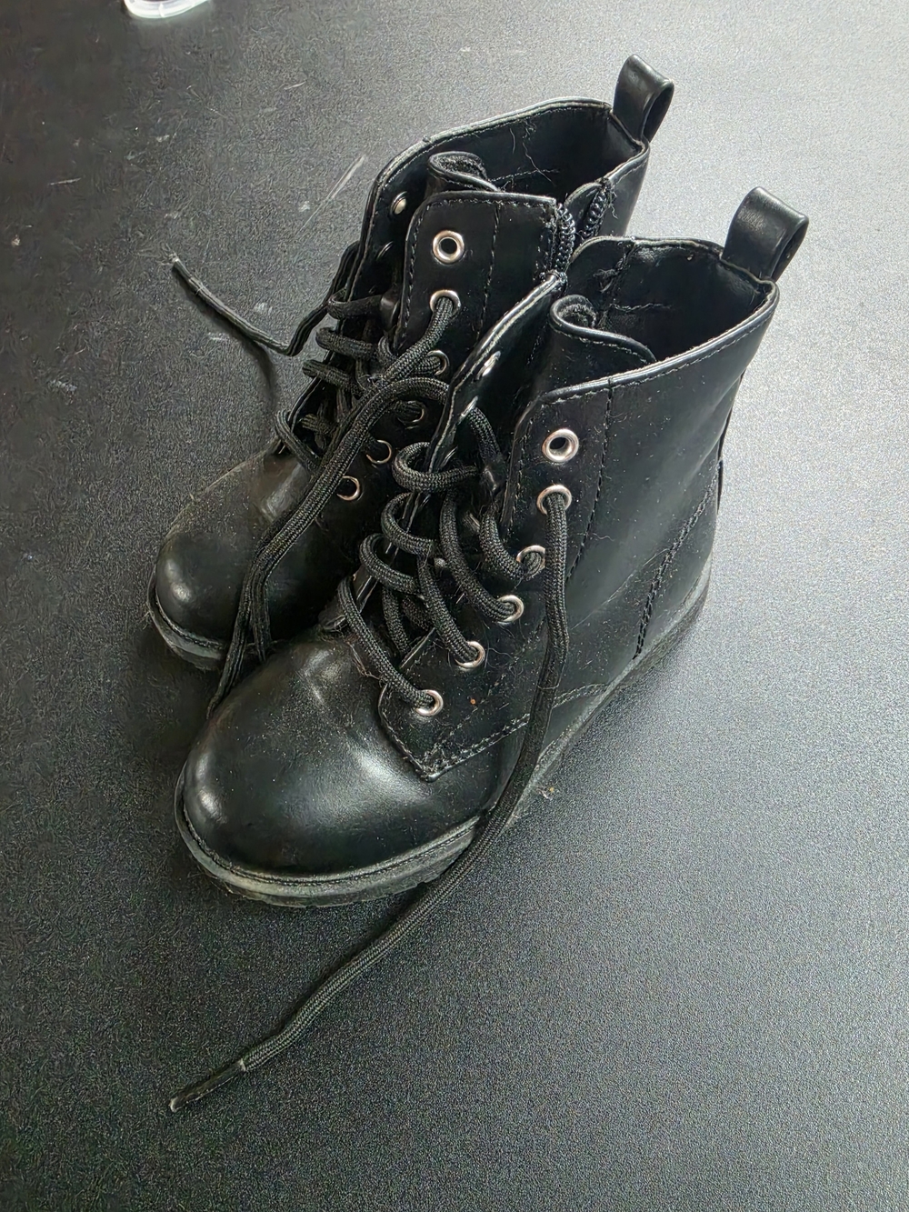 wonder nation Black Lace-Up Kids Combat Boots SIZE 9